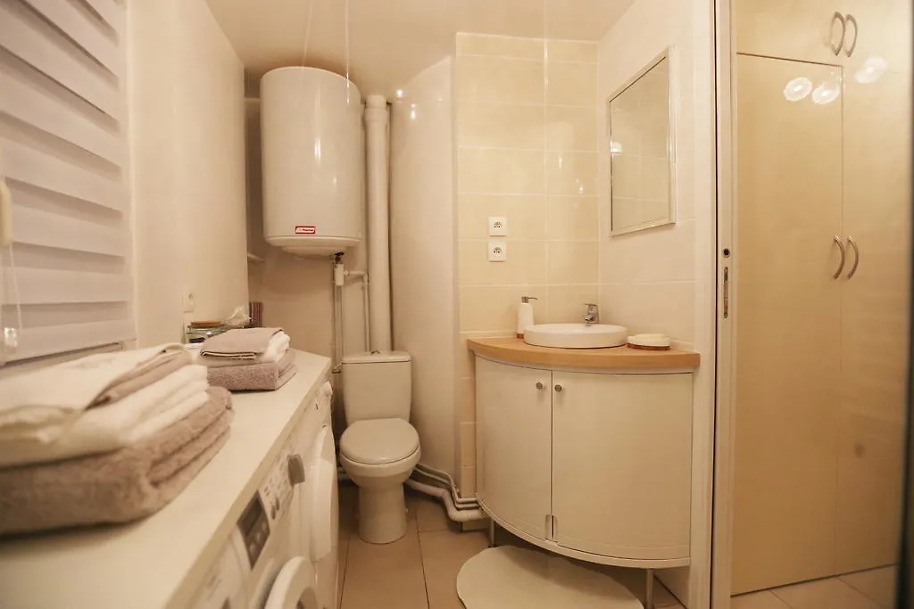 Moulin Rouge Backstage Apartment Paris