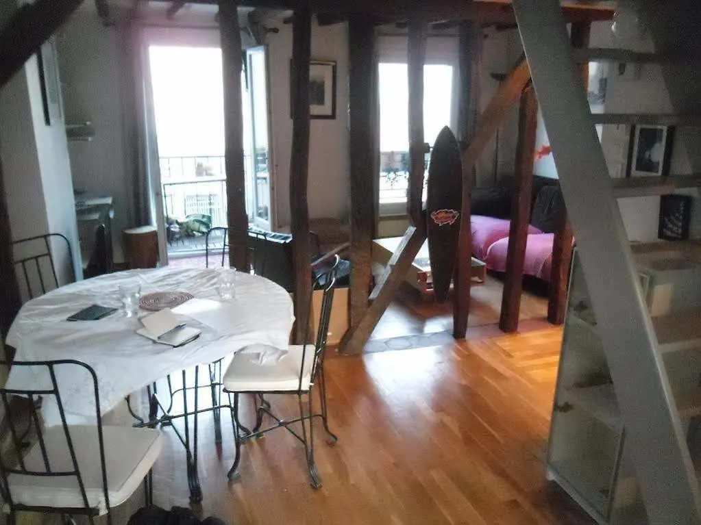 Moulin Rouge Backstage Apartment Paris